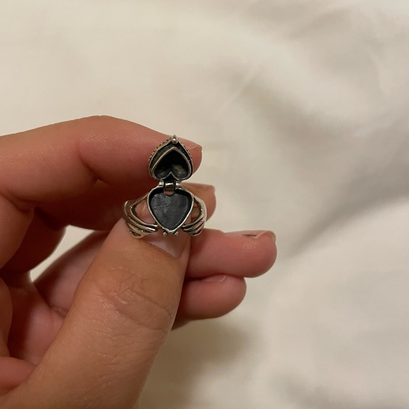 Vintage Victorian Heart Poison Box Statement Ring 925 Sterling Silver Size 7.5 - Picture 3 of 15